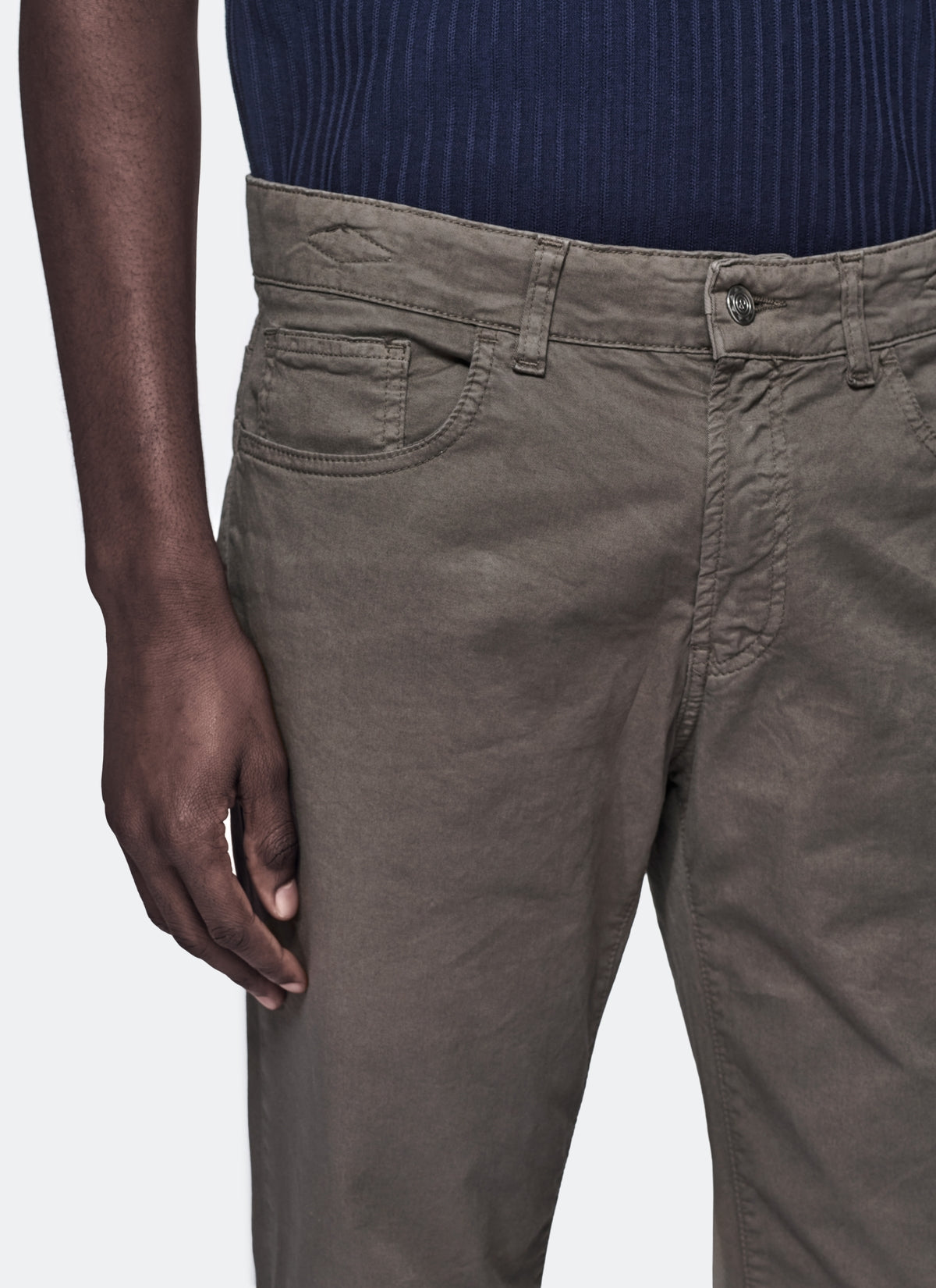 Femficksbyxor i gabardin