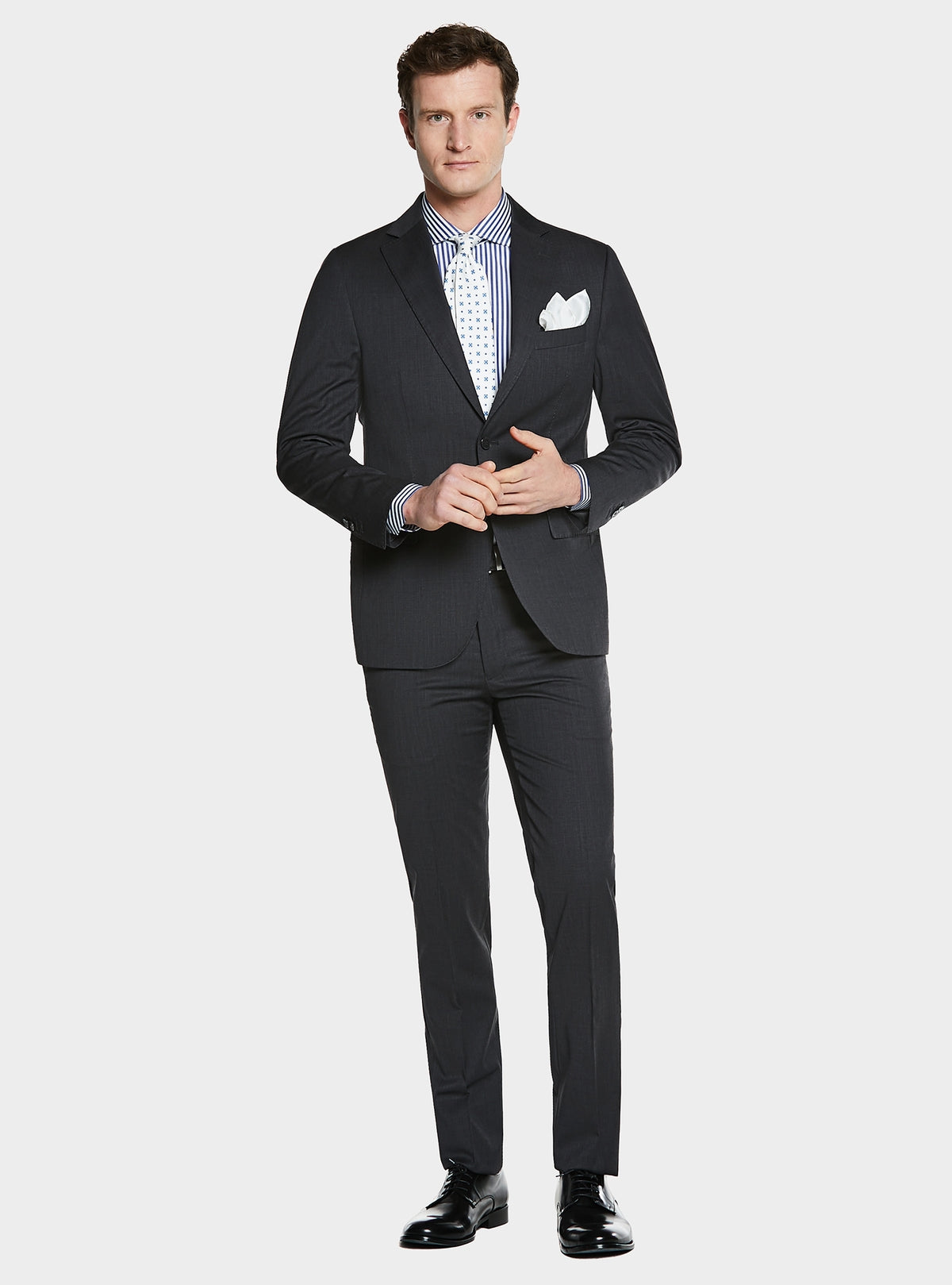 Kostym i ullblandning