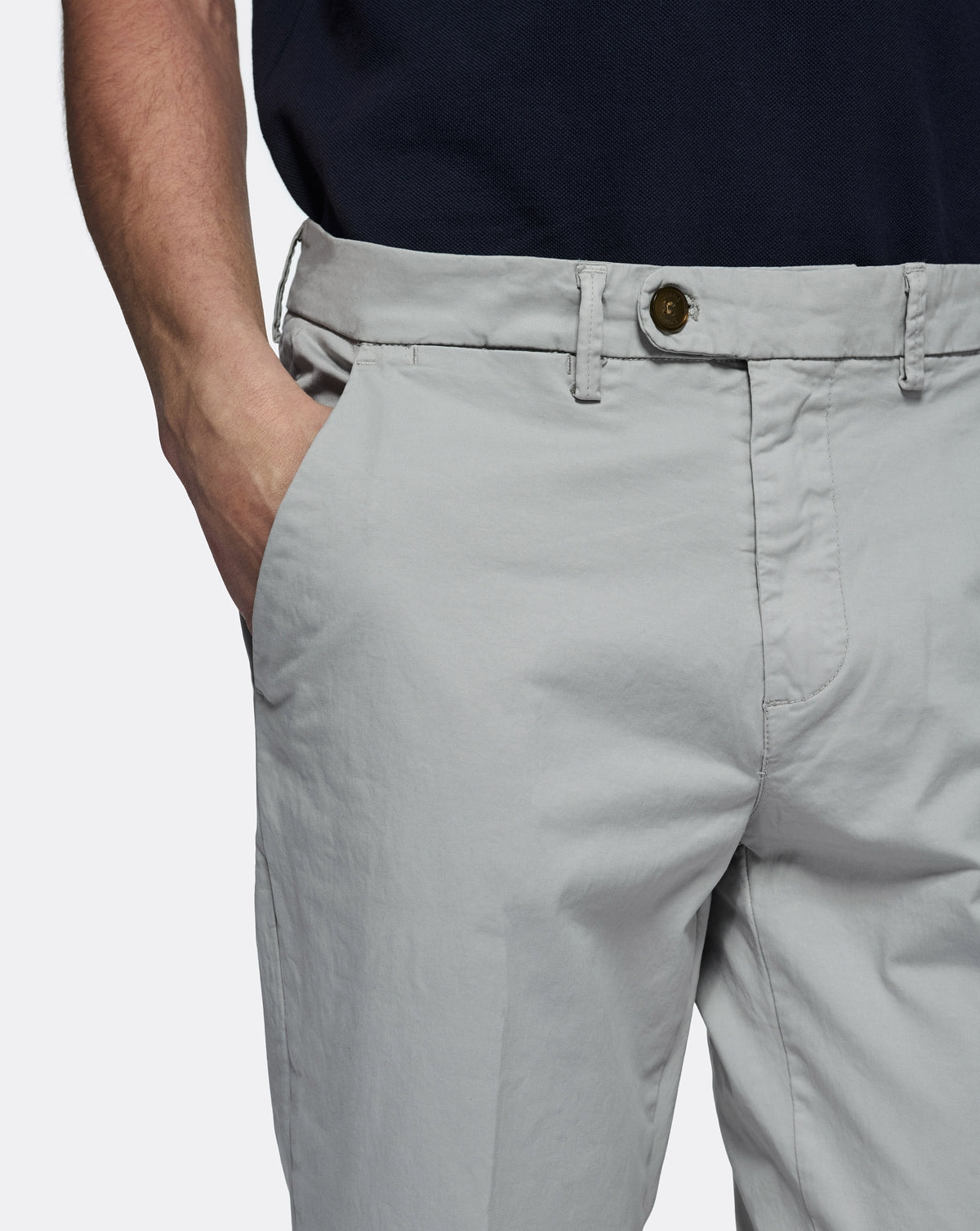 Chinos i gabardin