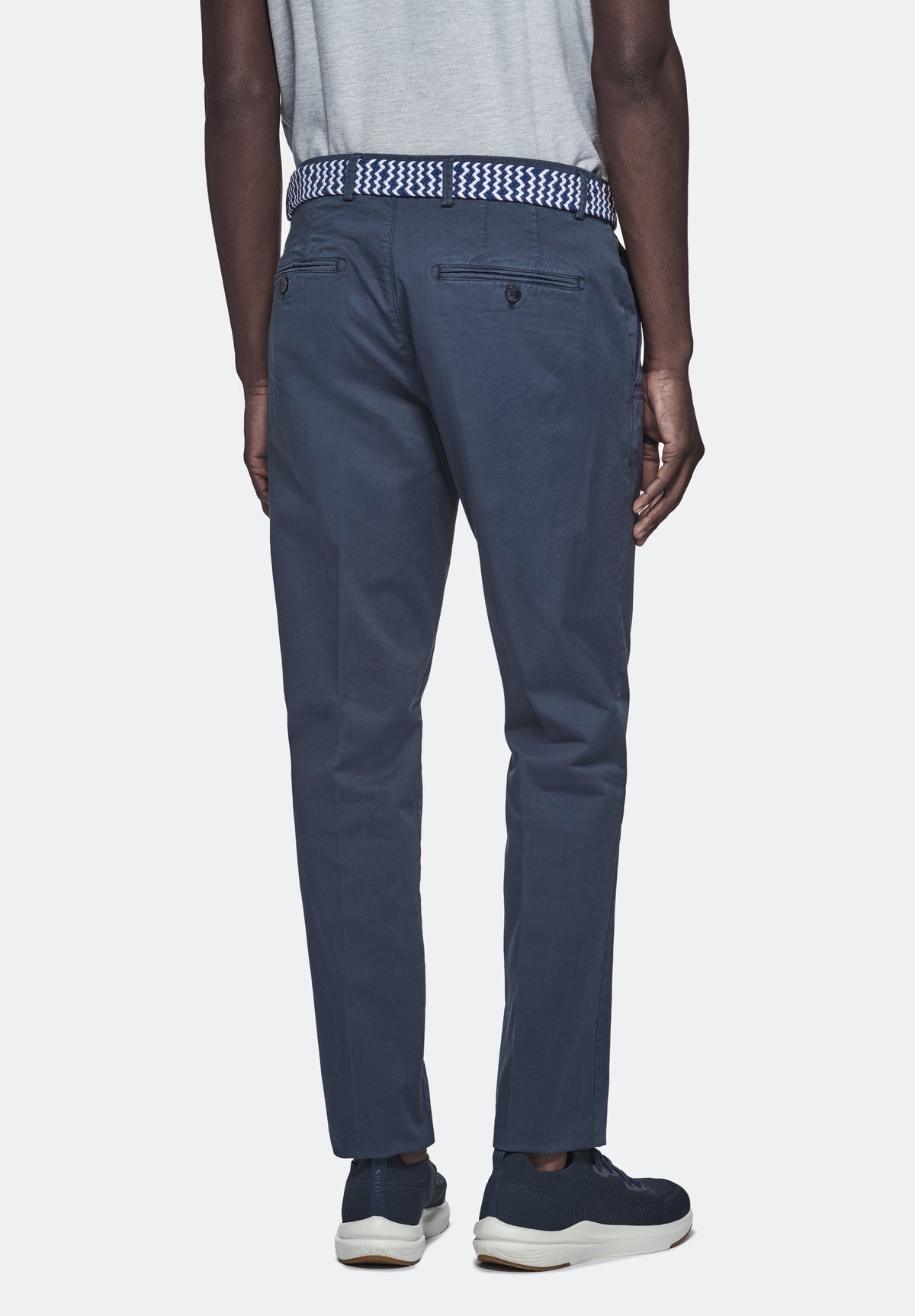 Chinos i gabardin